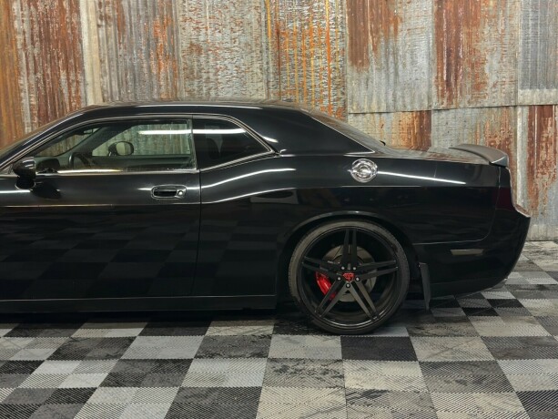 dodge-challenger-bensin-2008-big-12