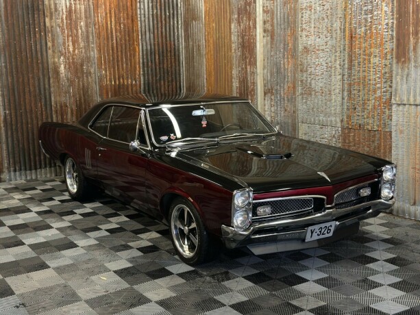 pontiac-andre-bensin-1967-big-1