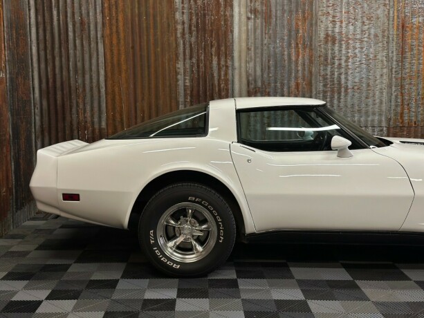 chevrolet-corvette-bensin-1980-big-4