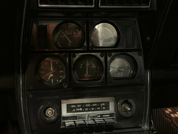 chevrolet-corvette-bensin-1980-big-31