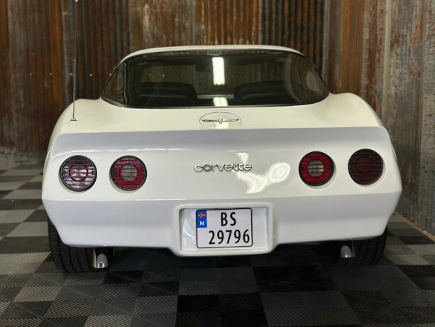 chevrolet-corvette-bensin-1980-big-21