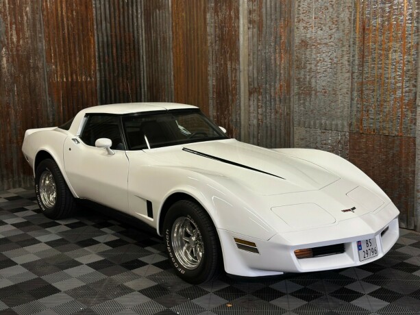 chevrolet-corvette-bensin-1980-big-1