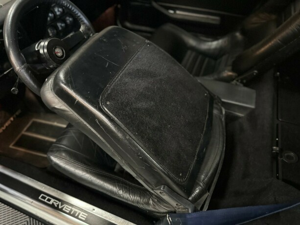 chevrolet-corvette-bensin-1980-big-40