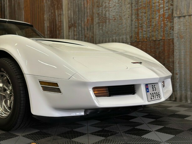 chevrolet-corvette-bensin-1980-big-11