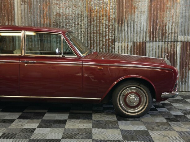 rolls-royce-silver-shadow-bensin-1968-big-3
