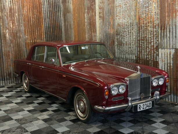 rolls-royce-silver-shadow-bensin-1968-big-1