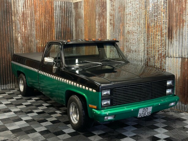 chevrolet-c-10-bensin-1981-big-1