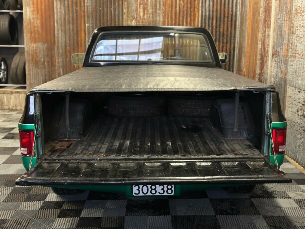 chevrolet-c-10-bensin-1981-big-21
