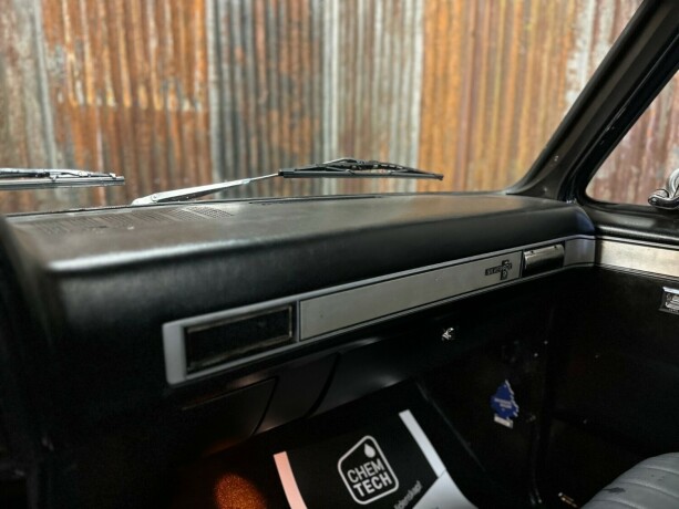 chevrolet-c-10-bensin-1981-big-32