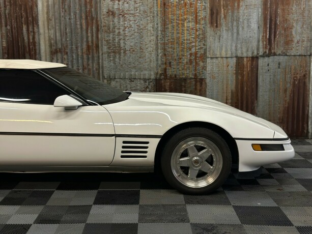 chevrolet-corvette-bensin-1988-big-3