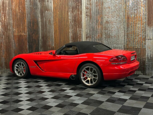 dodge-viper-bensin-2004-big-41