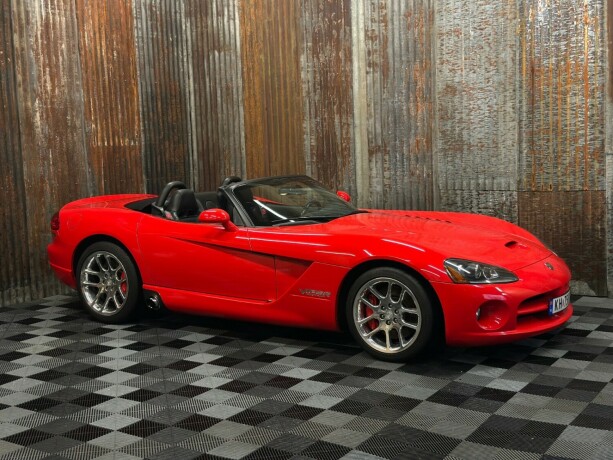 dodge-viper-bensin-2004-big-12