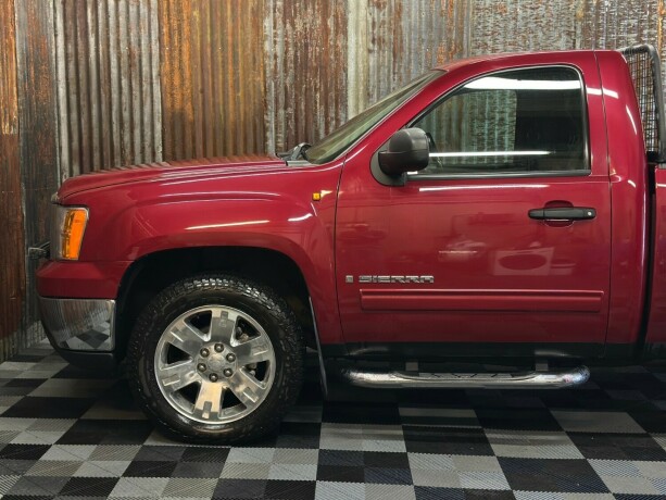 gmc-sierra-bensin-2007-big-13