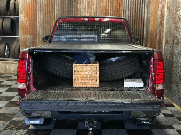gmc-sierra-bensin-2007-big-18