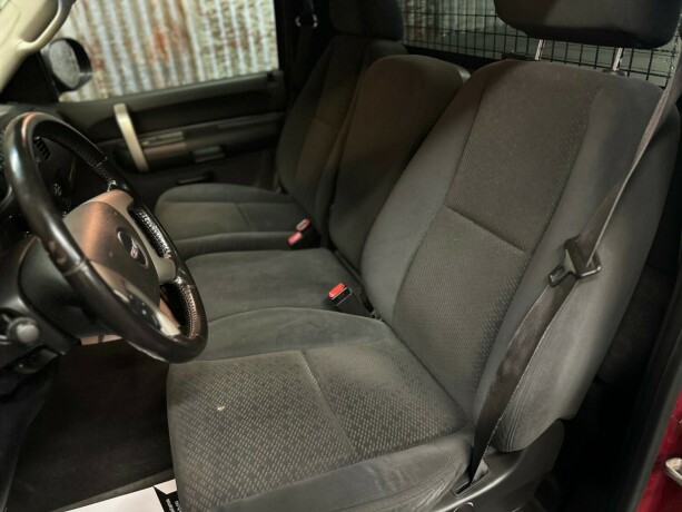 gmc-sierra-bensin-2007-big-22