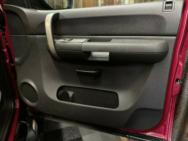 gmc-sierra-bensin-2007-big-35