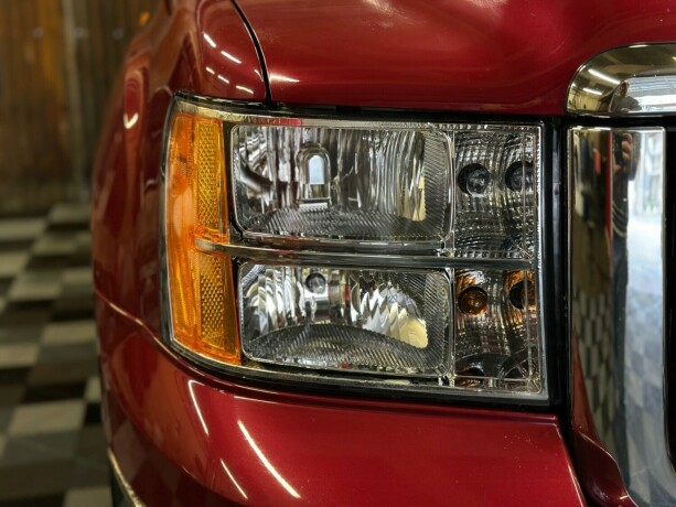 gmc-sierra-bensin-2007-big-9
