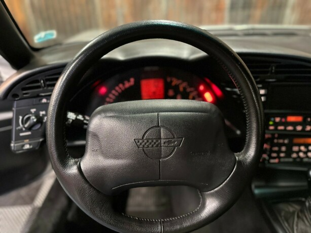 chevrolet-corvette-bensin-1996-big-22