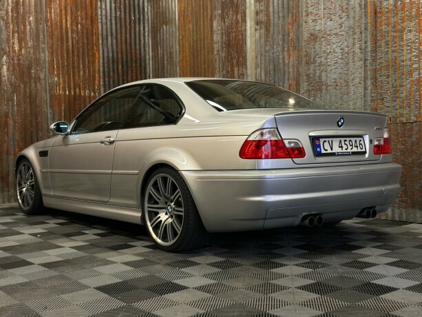 bmw-m3-bensin-2002-big-13