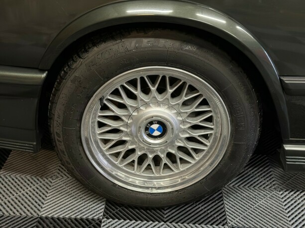 bmw-5-serie-bensin-1985-big-16