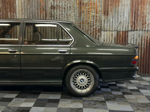 bmw-5-serie-bensin-1985-big-14