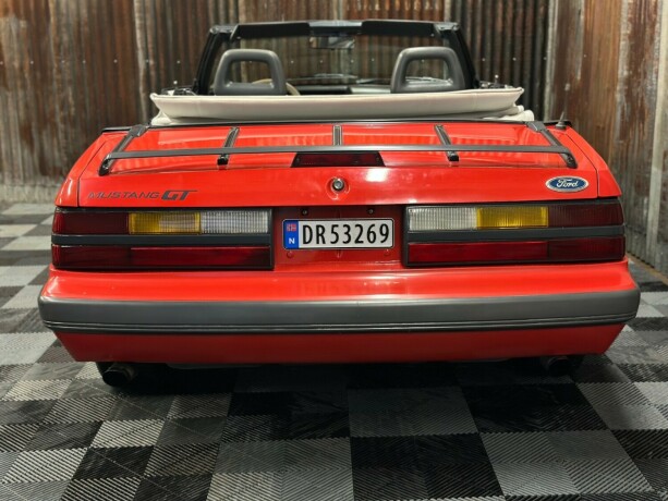 ford-mustang-bensin-1986-big-17