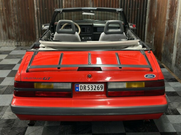 ford-mustang-bensin-1986-big-18