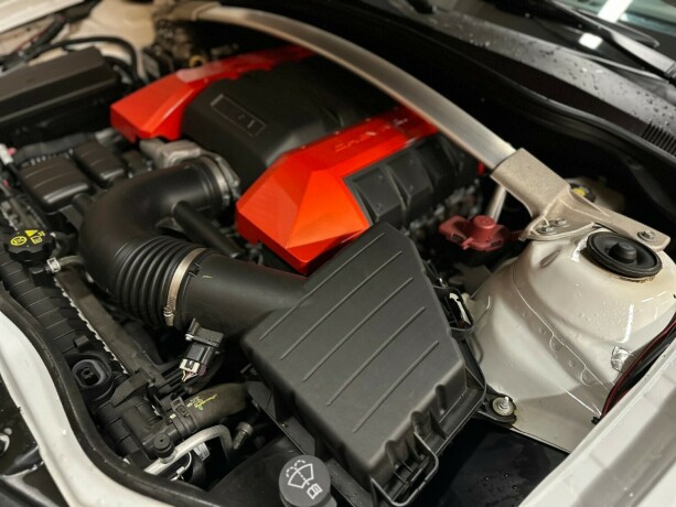 chevrolet-camaro-bensin-2011-big-55