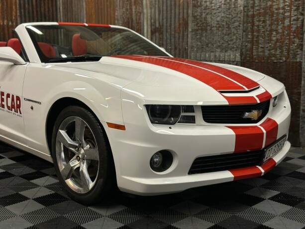 chevrolet-camaro-bensin-2011-big-3