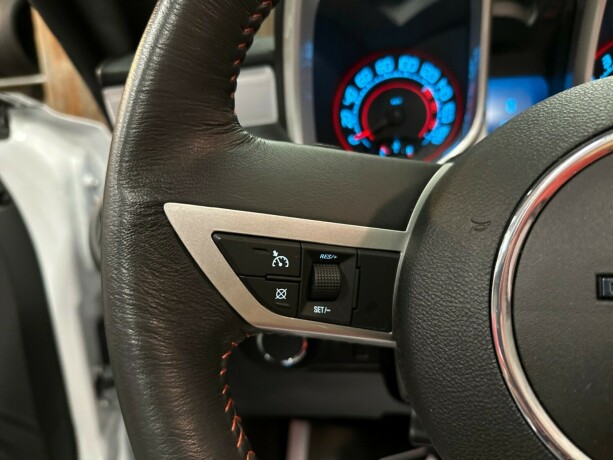 chevrolet-camaro-bensin-2011-big-29