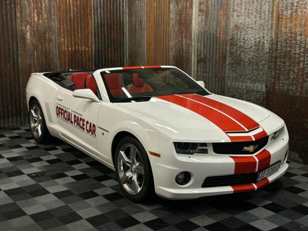 chevrolet-camaro-bensin-2011-big-1
