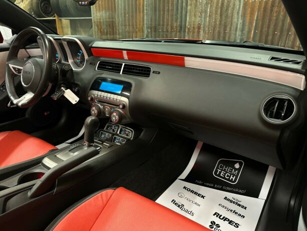 chevrolet-camaro-bensin-2011-big-41