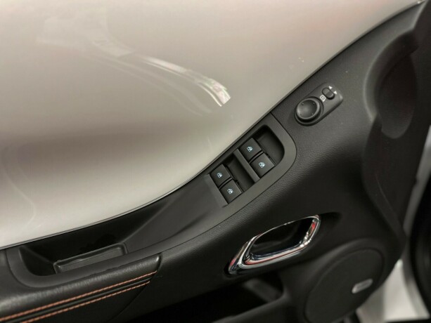 chevrolet-camaro-bensin-2011-big-27
