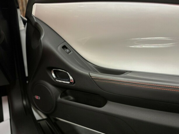 chevrolet-camaro-bensin-2011-big-44