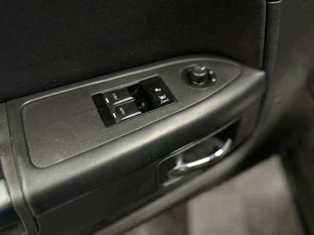 dodge-challenger-bensin-2013-big-22
