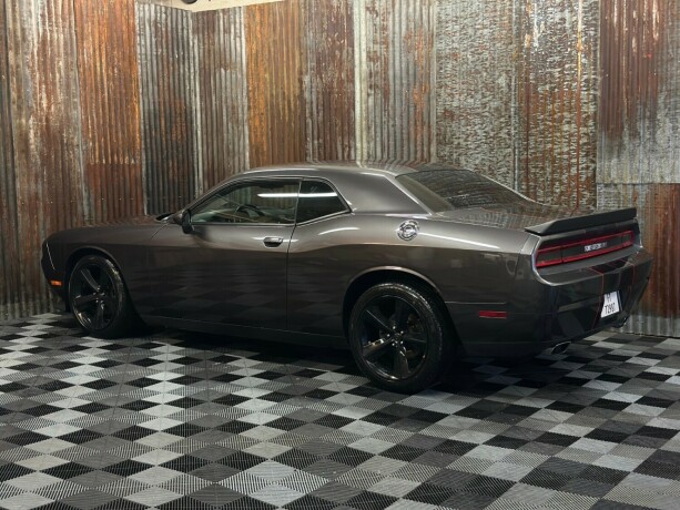 dodge-challenger-bensin-2013-big-12