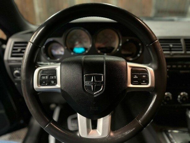 dodge-challenger-bensin-2013-big-25