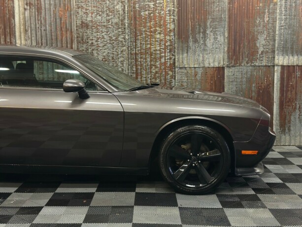 dodge-challenger-bensin-2013-big-3