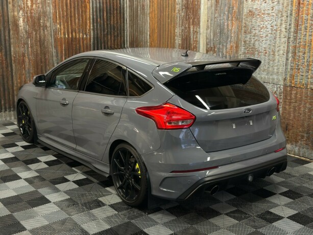 ford-focus-bensin-2017-big-14