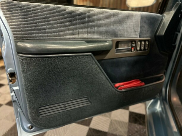 chevrolet-silverado-bensin-1991-big-26
