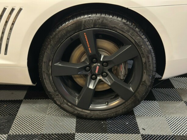 chevrolet-camaro-bensin-2011-big-15
