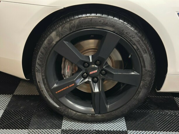 chevrolet-camaro-bensin-2011-big-5