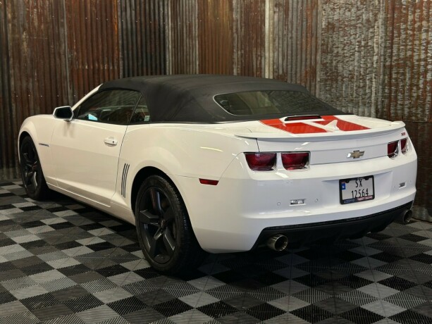 chevrolet-camaro-bensin-2011-big-52