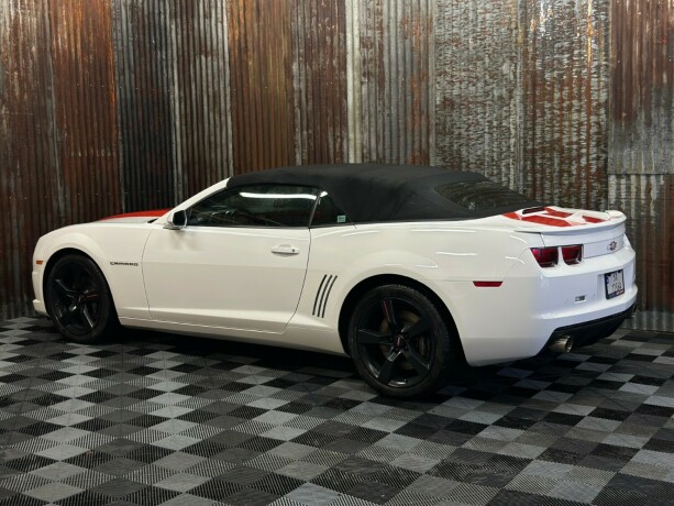 chevrolet-camaro-bensin-2011-big-53