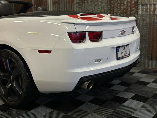 chevrolet-camaro-bensin-2011-big-18