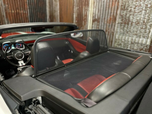 chevrolet-camaro-bensin-2011-big-51
