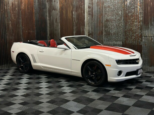 chevrolet-camaro-bensin-2011-big-2