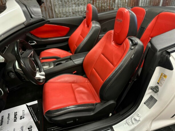 chevrolet-camaro-bensin-2011-big-20