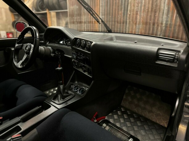 bmw-3-serie-bensin-1986-big-47