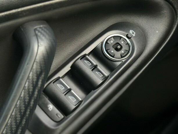 ford-s-max-diesel-2012-big-24